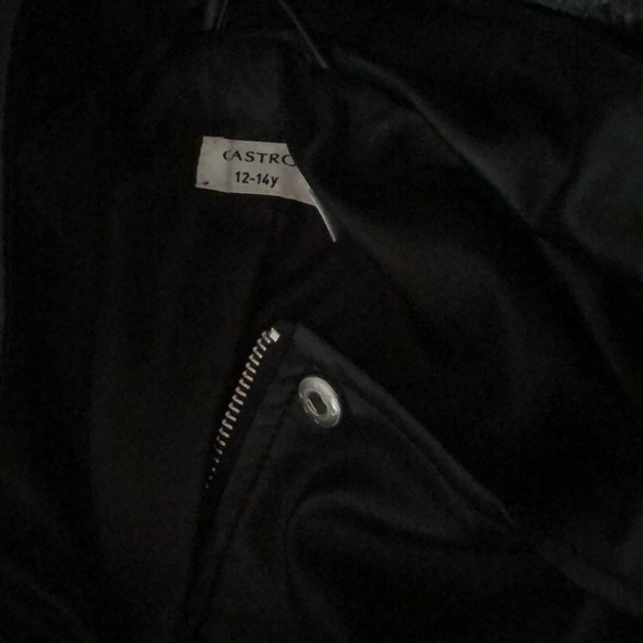 Black leather kids jacket with Matching belt - Picture 3 of 4